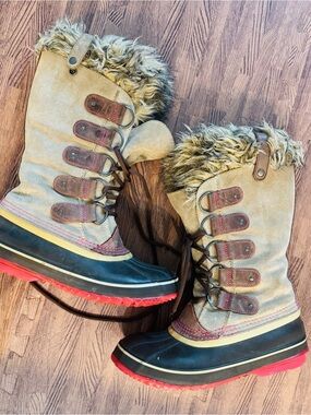 Sexy winter Women’s Sorel Tan Fur-Trim snow Boots with Red Sole size 8
